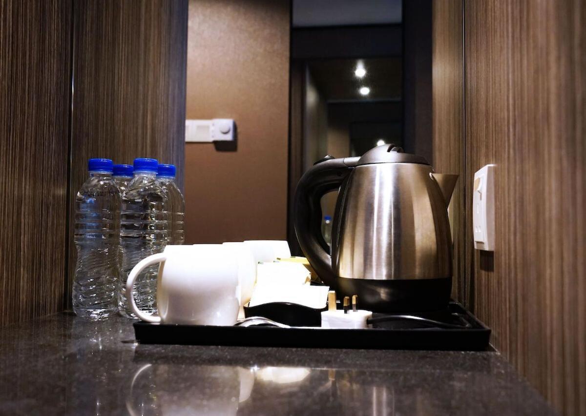 อีเทอร์นิตี้ ฮานอย โฮเต็ล Hotel ภายนอก รูปภาพ